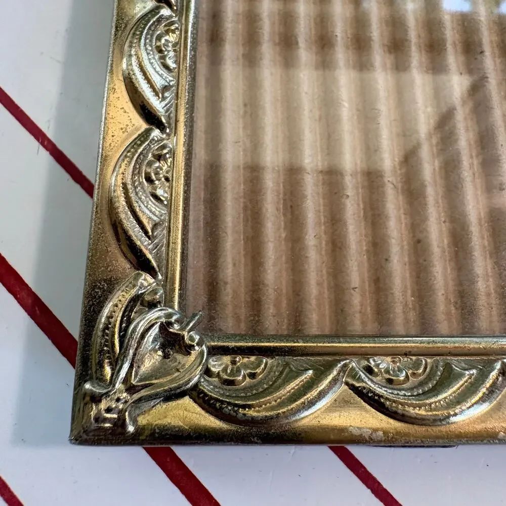 Vintage Gold Tone 5x7 Picture Frame Ornate Floral Tabletop Photo Frame.